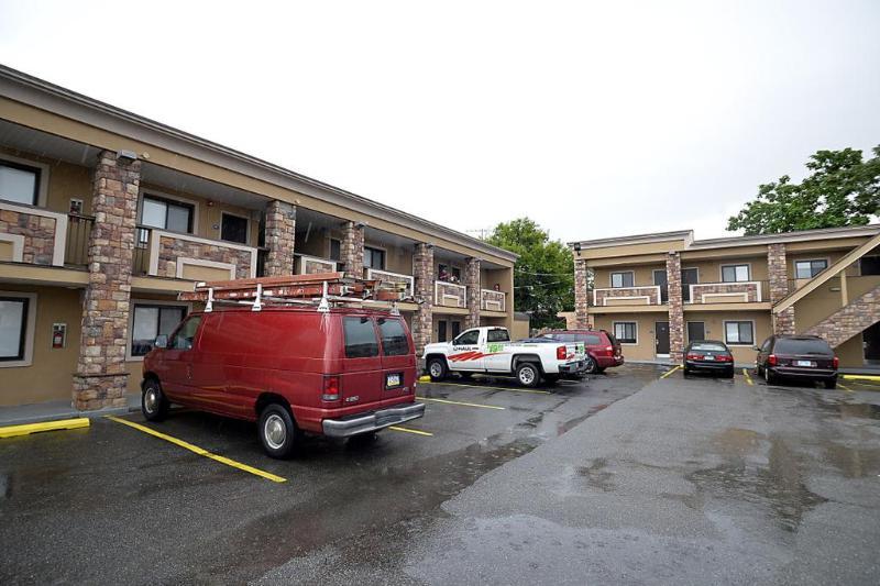 Travelodge By Wyndham South Hackensack Exterior photo